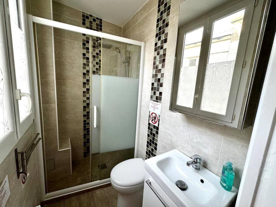 Champs-Elysees - Suite For 2 People パリ エクステリア 写真