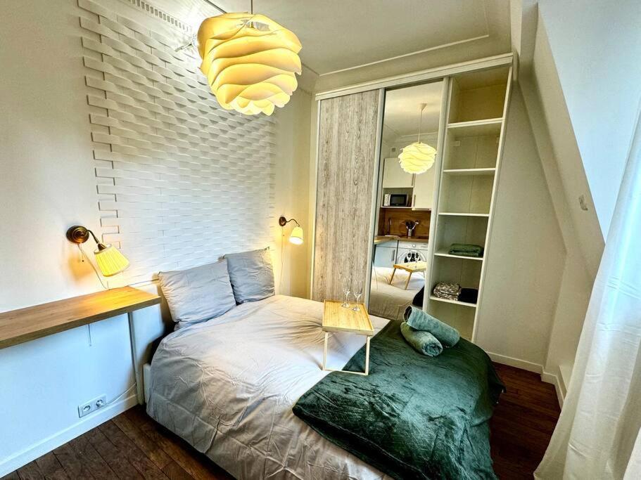 Champs-Elysees - Suite For 2 People パリ エクステリア 写真