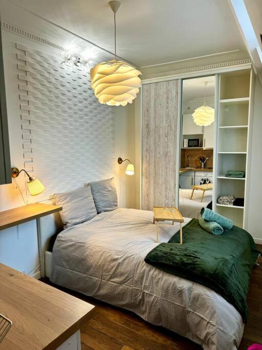 Champs-Elysees - Suite For 2 People パリ エクステリア 写真